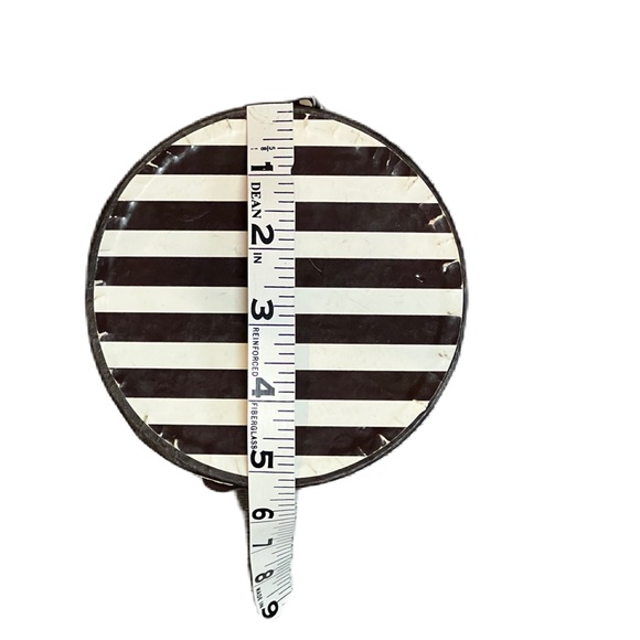 Henri Bendel Brown and Cream Striped Hat Box - Picture 10 of 12
